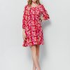 Round neck letter geometry cut sleeves