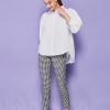 Small plaid slim pants