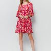 Round neck letter geometry cut sleeves