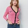 Short knit brand pocket opening