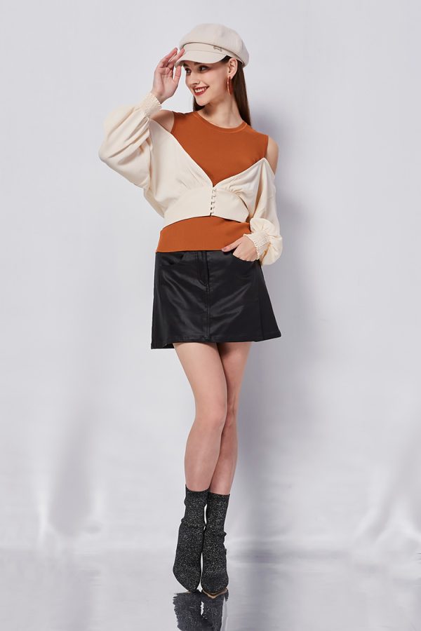 Leather skirt with fog texture