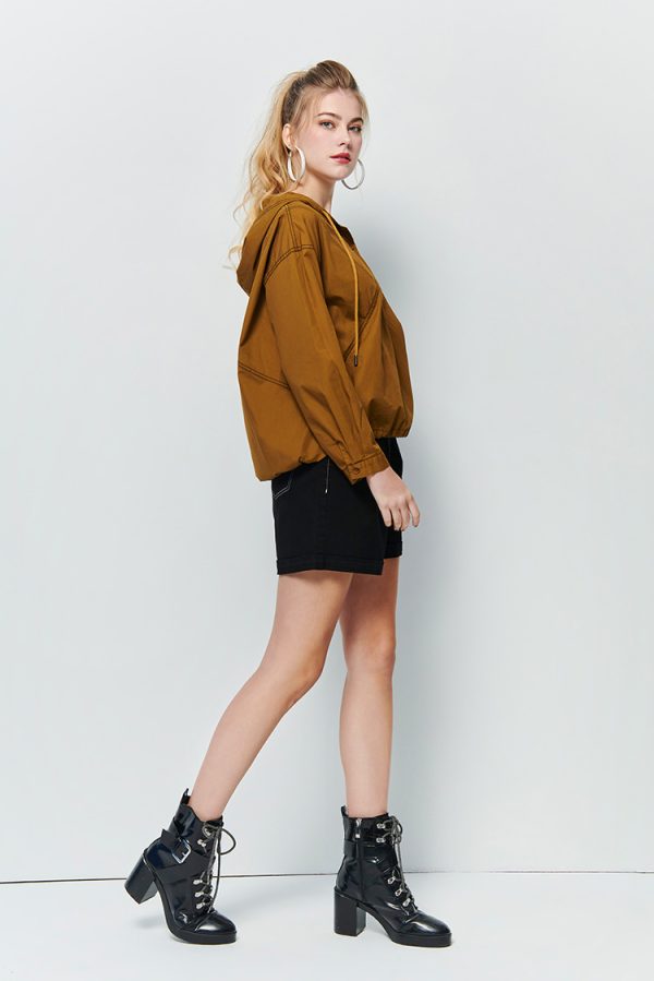 Casual hooded drawstring pocket top