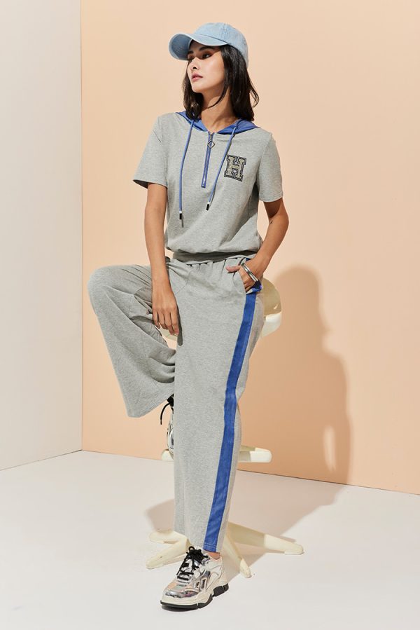 Sports style hoodie color contrast suit