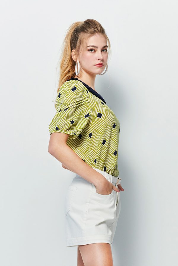 Casual high-waisted stereo belt shorts