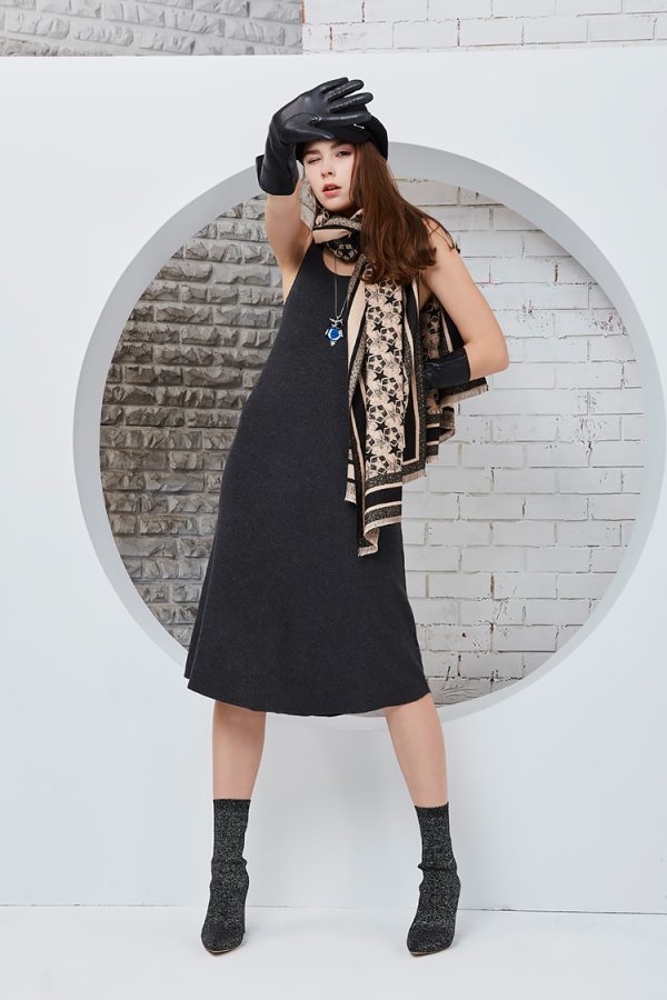 Knit slim-fit dress