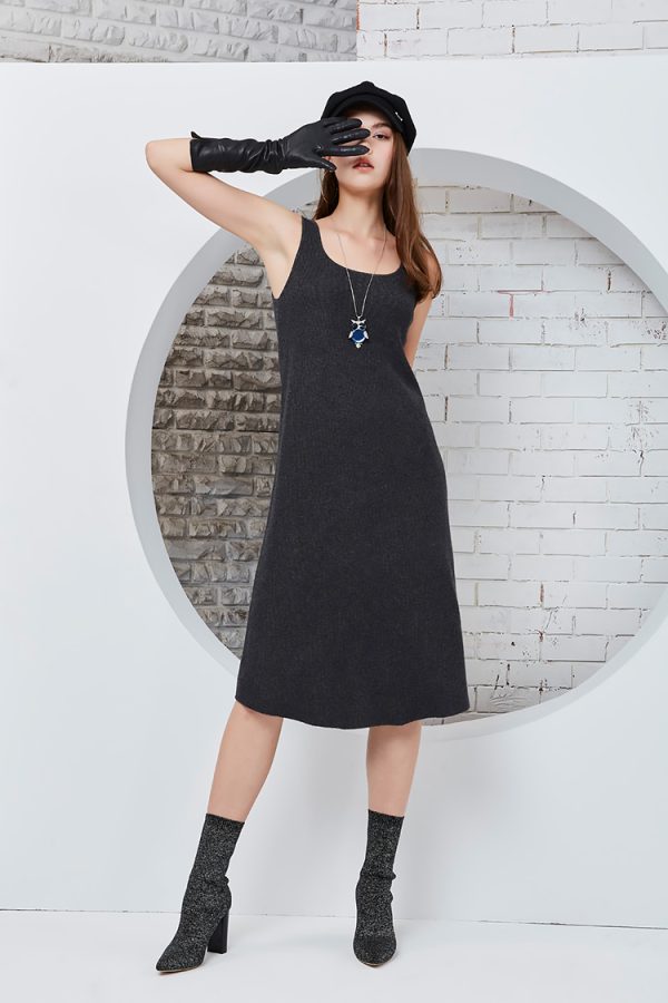 Knit slim-fit dress
