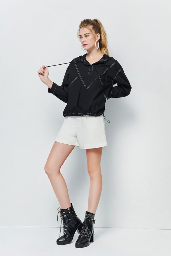 Casual hooded drawstring pocket top