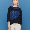 Two-tone bevel splicing asymmetrical hem hoodie